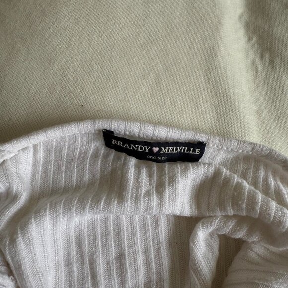 Brandy Melville White Ribbed Tank Top - Picture 4 of 5